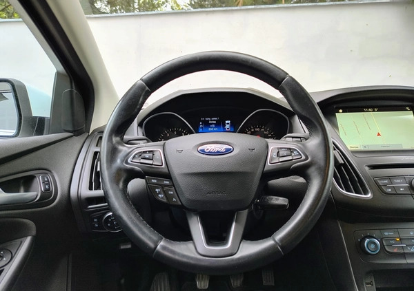 Ford Focus cena 38900 przebieg: 161000, rok produkcji 2018 z Piaseczno małe 106